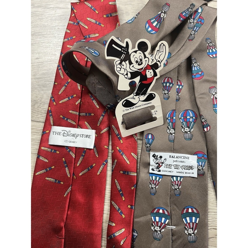 Disney - 14 Silk Tie Lot Featuring Mickey Mouse & Many Other Beloved Characters - Picture 9 of 14